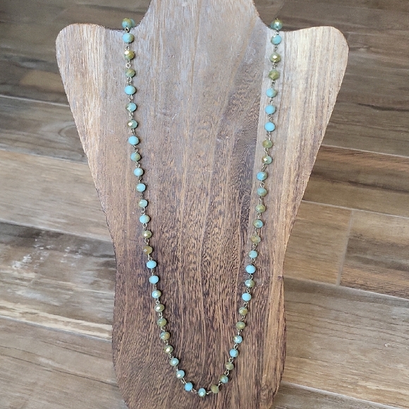 Vintage Long Iridescent Faceted Bead Gold Tone Necklace - Picture 1 of 7